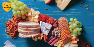 Complete a mesa e combine estes aperitivos com o seu licor, cocktail ou vinho preferido e eleve a sua experiência e torne-a única.